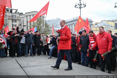 Г.А. Зюганов на Первомайской акции в Москве: Солидарность трудового народа – это главное оружие тех, кто борется за мир, справедливость и подлинную свободу!