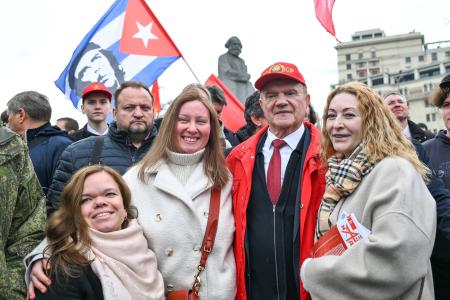 Г.А. Зюганов на Первомайской акции в Москве: Солидарность трудового народа – это главное оружие тех, кто борется за мир, справедливость и подлинную свободу!