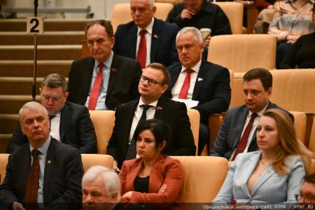 "Программа КПРФ пробьет себе дорогу!". Состоялось заседание фракции КПРФ в Госдуме 13 мая