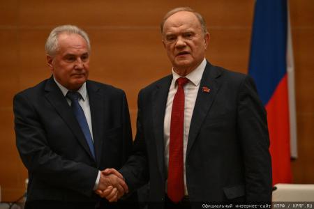 "Программа КПРФ пробьет себе дорогу!". Состоялось заседание фракции КПРФ в Госдуме 13 мая