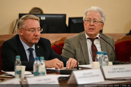 Лом и лопата против искусственного интеллекта: Профессор-экономист Валентин Катасонов поставил диагноз российской экономике