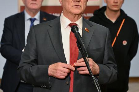«Земля взывает к тишине...»: Выставка к вековому юбилею Егора Исаева открылась в стенах Госдумы