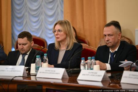 Долги «не от хорошей жизни»: на круглом столе КПРФ в Госдуме обсудили критическое состояние российской коммунальной системы