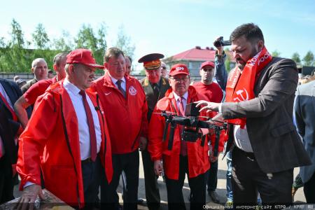 КПРФ - фронту. 14 мая отправлен 154-й гуманитарный конвой КПРФ