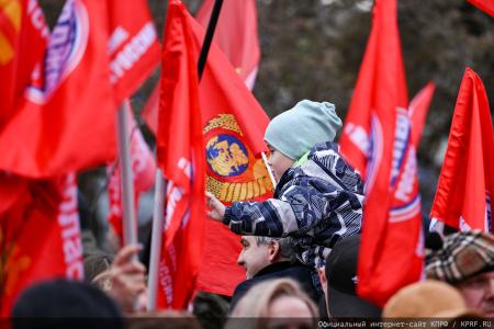 Г.А. Зюганов на Первомайской акции в Москве: Солидарность трудового народа – это главное оружие тех, кто борется за мир, справедливость и подлинную свободу!