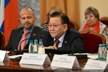Долги «не от хорошей жизни»: на круглом столе КПРФ в Госдуме обсудили критическое состояние российской коммунальной системы