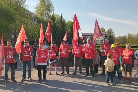 Челябинская область. В Миассе коммунисты приняли участие общегородском митинге, посвящённом 81-й годовщине Великой Победы
