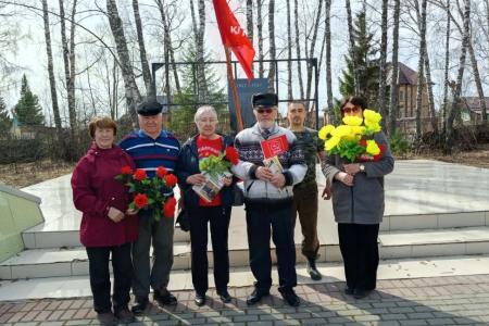 Красный Первомай коммунисты Томской области встретили ударным трудом