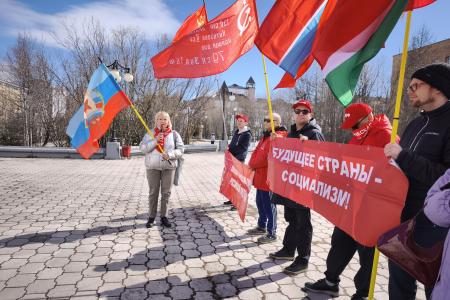 Ямало-Ненецкий АО. В Салехарде прошла Первомайская демонстрация