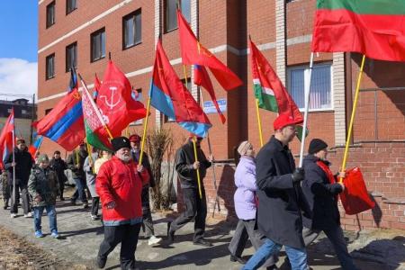 Ямало-Ненецкий АО. В Салехарде прошла Первомайская демонстрация