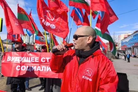 Ямало-Ненецкий АО. В Салехарде прошла Первомайская демонстрация