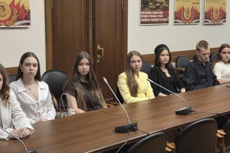 «Партия Победы»: юные москвичи и студенты прикоснулись к истории подвига советского народа