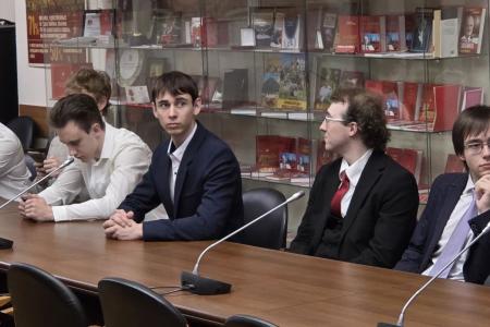 «Партия Победы»: юные москвичи и студенты прикоснулись к истории подвига советского народа