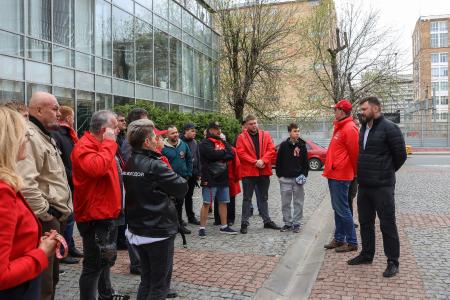 «Красные крылья Победы» вновь на улицах Москвы