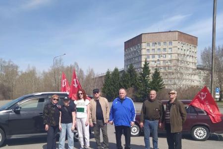 Красный Первомай коммунисты Томской области встретили ударным трудом