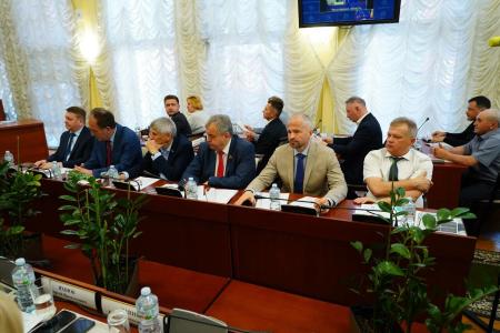 Владимир Кашин провёл круглый стол в рамках выездного заседания Комитета Государственной Думы по аграрным вопросам в Ярославле