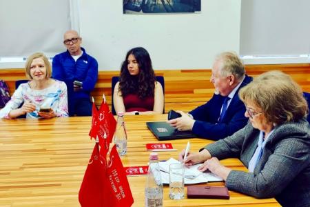 О.Н Алимова: «Вместе с товарищами провели пресс-конференцию, посвящённую работе фракции КПРФ в Госдуме и тем проблемам, которые сегодня больше всего волнуют жителей Калининградской области»