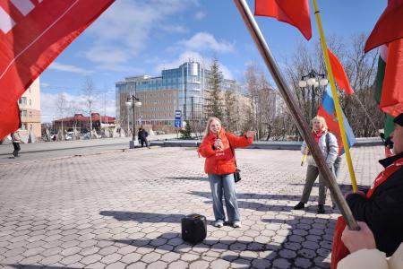 Ямало-Ненецкий АО. В Салехарде прошла Первомайская демонстрация