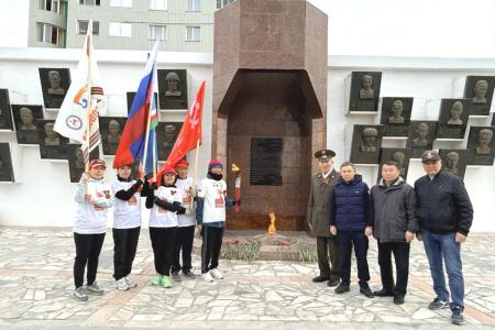 Помните! Через века, через года… Коммунисты Якутии провели серию акций в честь Дня Победы