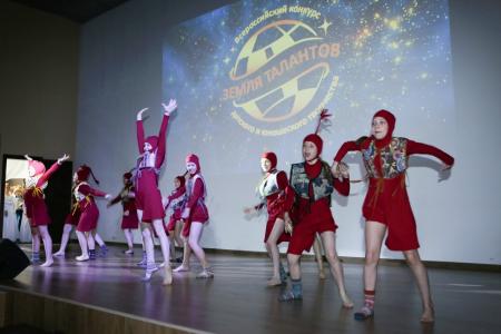 "Земля Талантов" в Омске: беды и радости