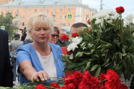 Коммунисты Рязани возложили цветы к Вечному огню в День памяти и скорби и приняли участие во Всероссийской минуте молчания