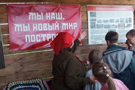 В музее Первой конной армии наградили победителей конкурса рисунков, прошедшего при поддержке депутата Сергея Гаврилова