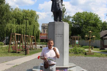 Язык Пушкина, Ленина и Гагарина должен жить! День русского языка в Брянске