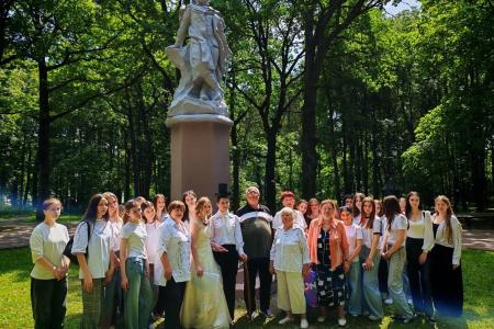 Язык Пушкина, Ленина и Гагарина должен жить! День русского языка в Брянске