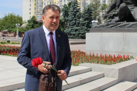 Коммунисты Брянщины провели памятные мероприятия в 85-ю годовщину начала Великой Отечественной войны