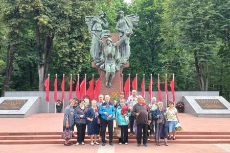 Коммунисты Брянщины провели памятные мероприятия в 85-ю годовщину начала Великой Отечественной войны