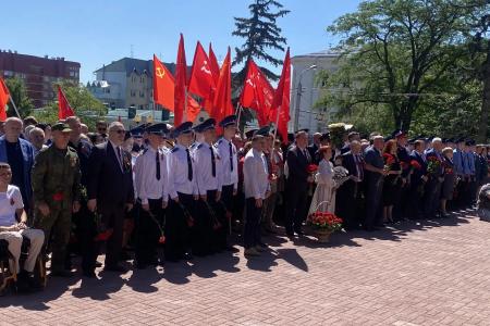 Ставропольские коммунисты почтили память героев у вечного огня