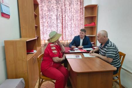 Единый день депутатского приема КПРФ прошел в Волгограде и области