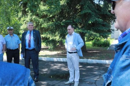 Омская область. А.А. Алехин провел уличную встречу с жителями поселка Ростовка
