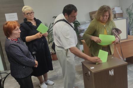 Новгородские коммунисты выдвигают кандидатов на выборы в региональный парламент