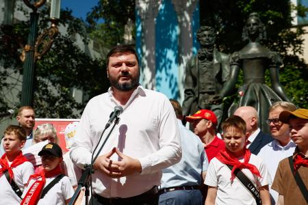 Г.А. Зюганов: Чтобы стать похожим на Пушкина, надо быть свободным, независимым и правдивым
