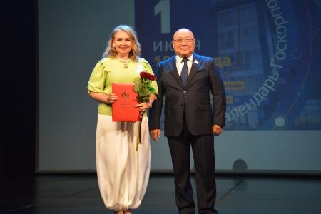 Секретари Калмыцкого рескома Компартии выступили с почетной миссией на торжественном собрании сотрудников аэронавигации