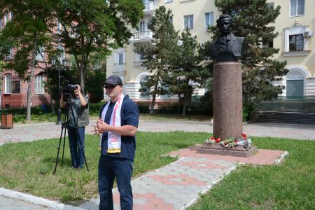 Астраханские коммунисты приняли участие в праздновании Дня русского языка
