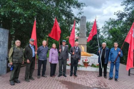 Коммунисты Самарской области почтили память погибших во время Великой Отечественной войны