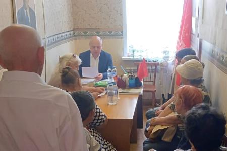 Единый день депутатского приема КПРФ прошел в Волгограде и области
