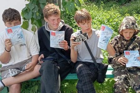 Коммунисты Ивановской области поздравили земляков с Днём русского языка