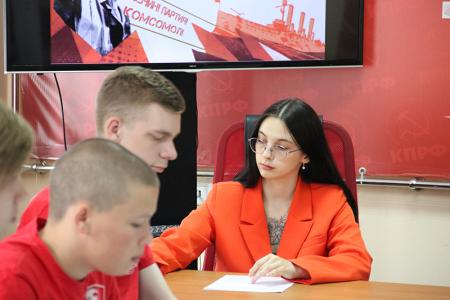 Пленум Ивановского обкома комсомола: у нас для Победы есть всё!