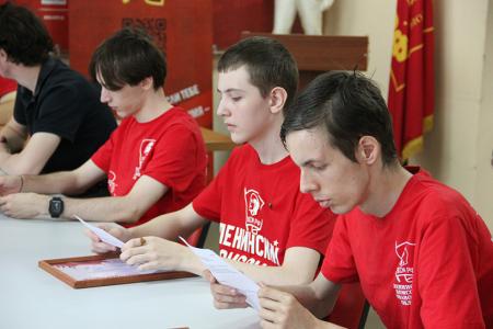 Пленум Ивановского обкома комсомола: у нас для Победы есть всё!