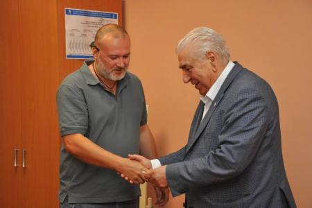 Василий Пархоменко поздравил с Днем социального работника коллектив ГКУ Севастопольского координационно-информационного центра социальной защиты