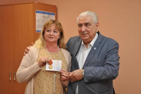 Василий Пархоменко поздравил с Днем социального работника коллектив ГКУ Севастопольского координационно-информационного центра социальной защиты