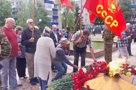 Вставай, страна огромная, вставай на смертный бой! В Балаково почтили память павших в годы Великой Отечественной войны