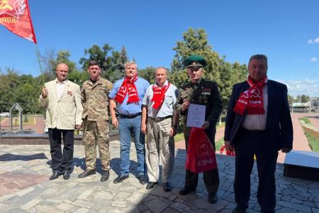 «Только социализм спасет мир от войн!»: В Нижегородской области коммунисты почтили память героев Великой Отечественной войны