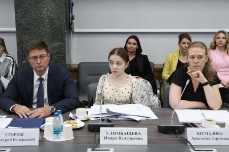 Н.А. Останина рассказала о ряде законопроектов, рассмотренных в процессе заседания комитета 24 июня 2026 года