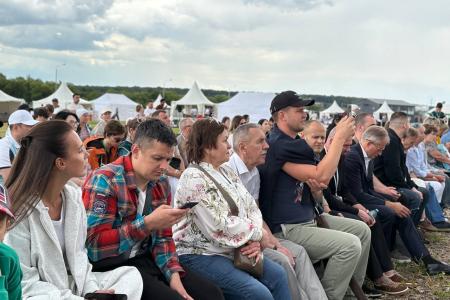 Сенатор А. Гибатдинов принял участие в фестивале «Сабантуй дружбы и единства»