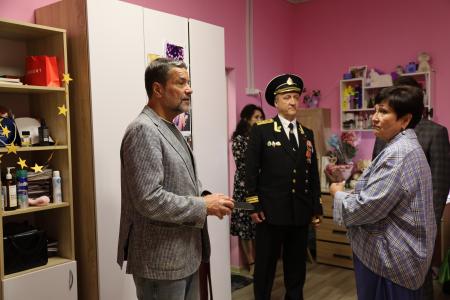 Александр Ющенко в Уфе поздравил детей с праздником и посетил учреждения, где помогают обрести уверенность в будущем