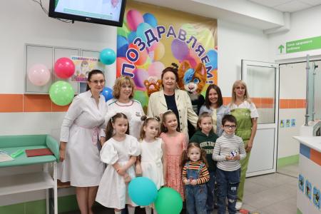 Волгоград. В День защиты детей с заботой о самых маленьких пациентах